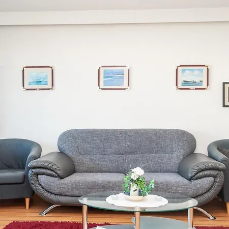 Haus Hanseatic, 107 Apartment